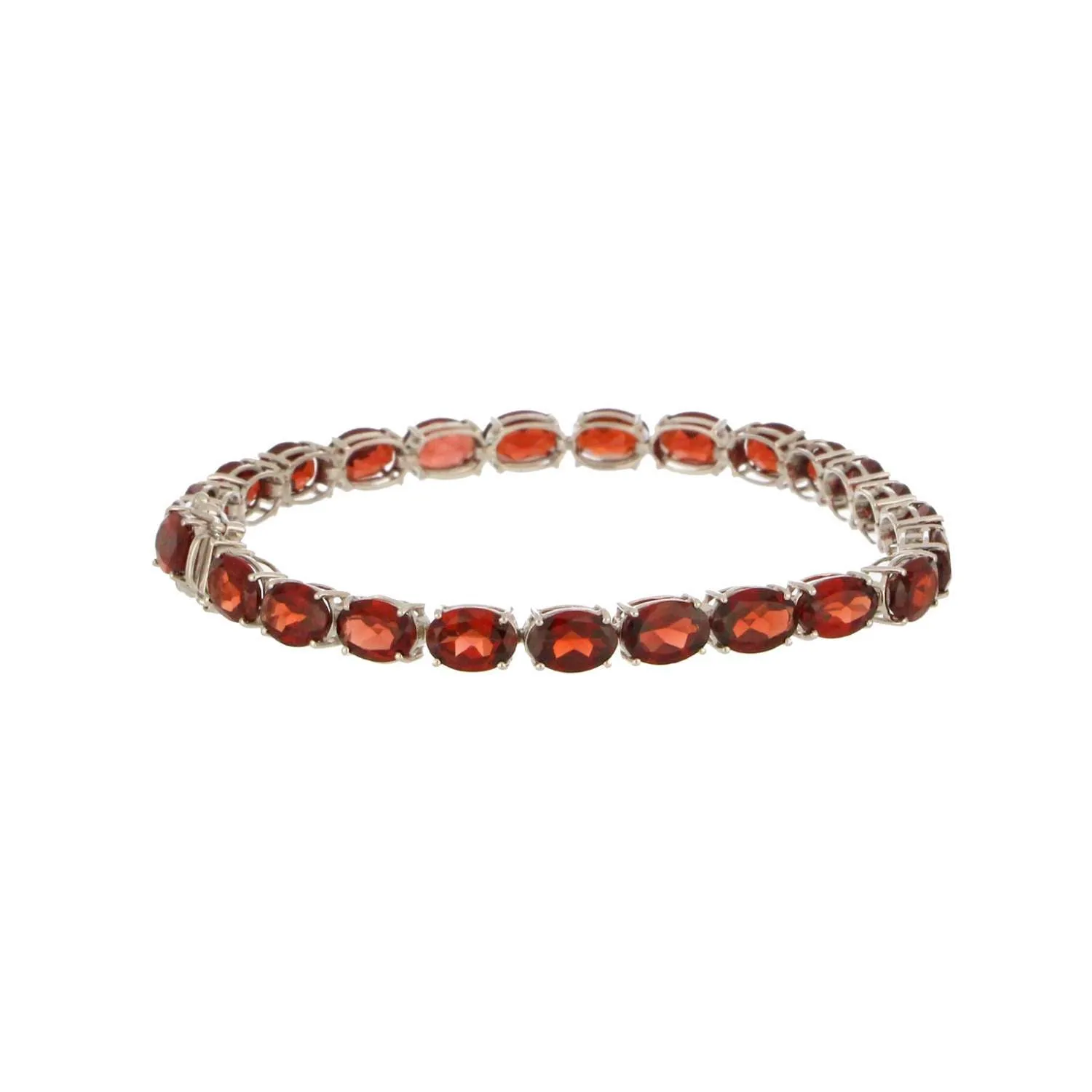 14kt white gold Garnet bracelet