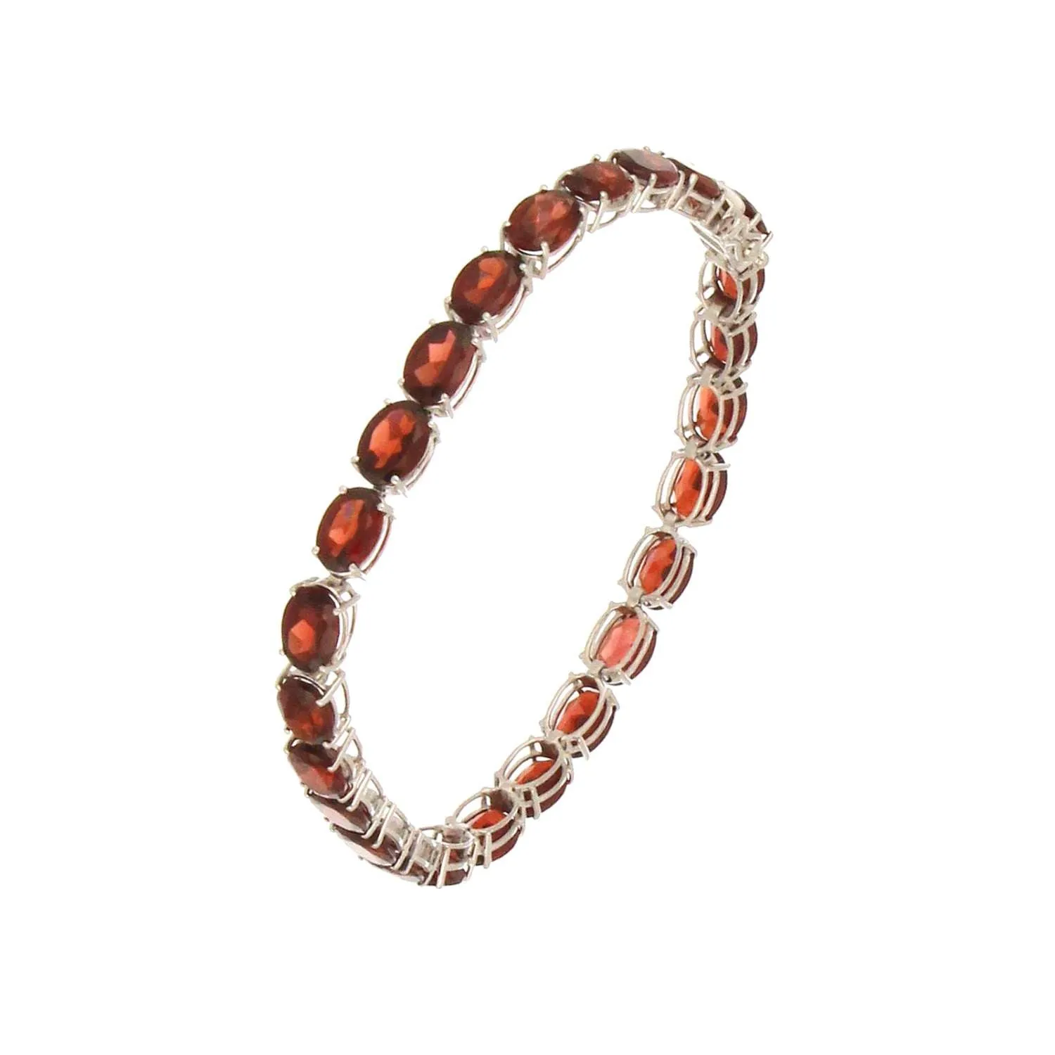 14kt white gold Garnet bracelet