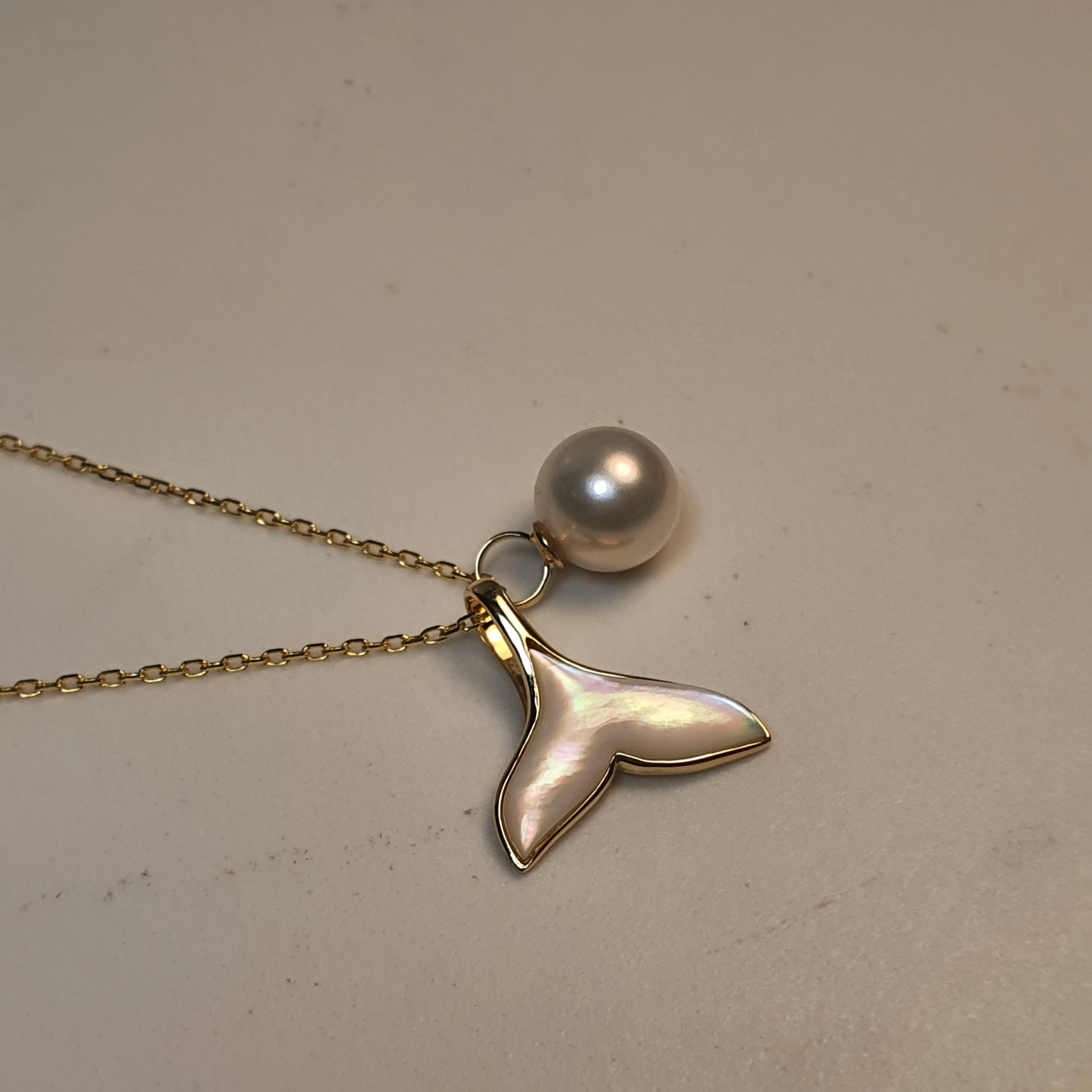 Akoya Pearl & Whale Tail Pendant   Chain, 18K Yellow Gold