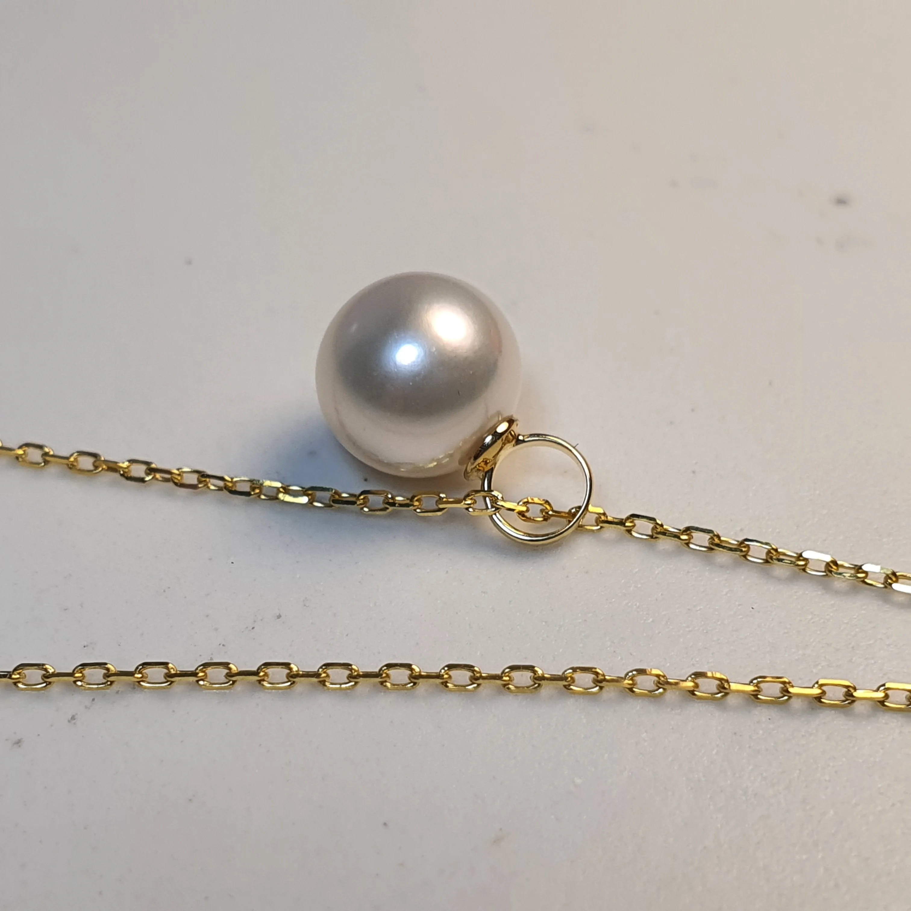 Akoya Pearl & Whale Tail Pendant   Chain, 18K Yellow Gold