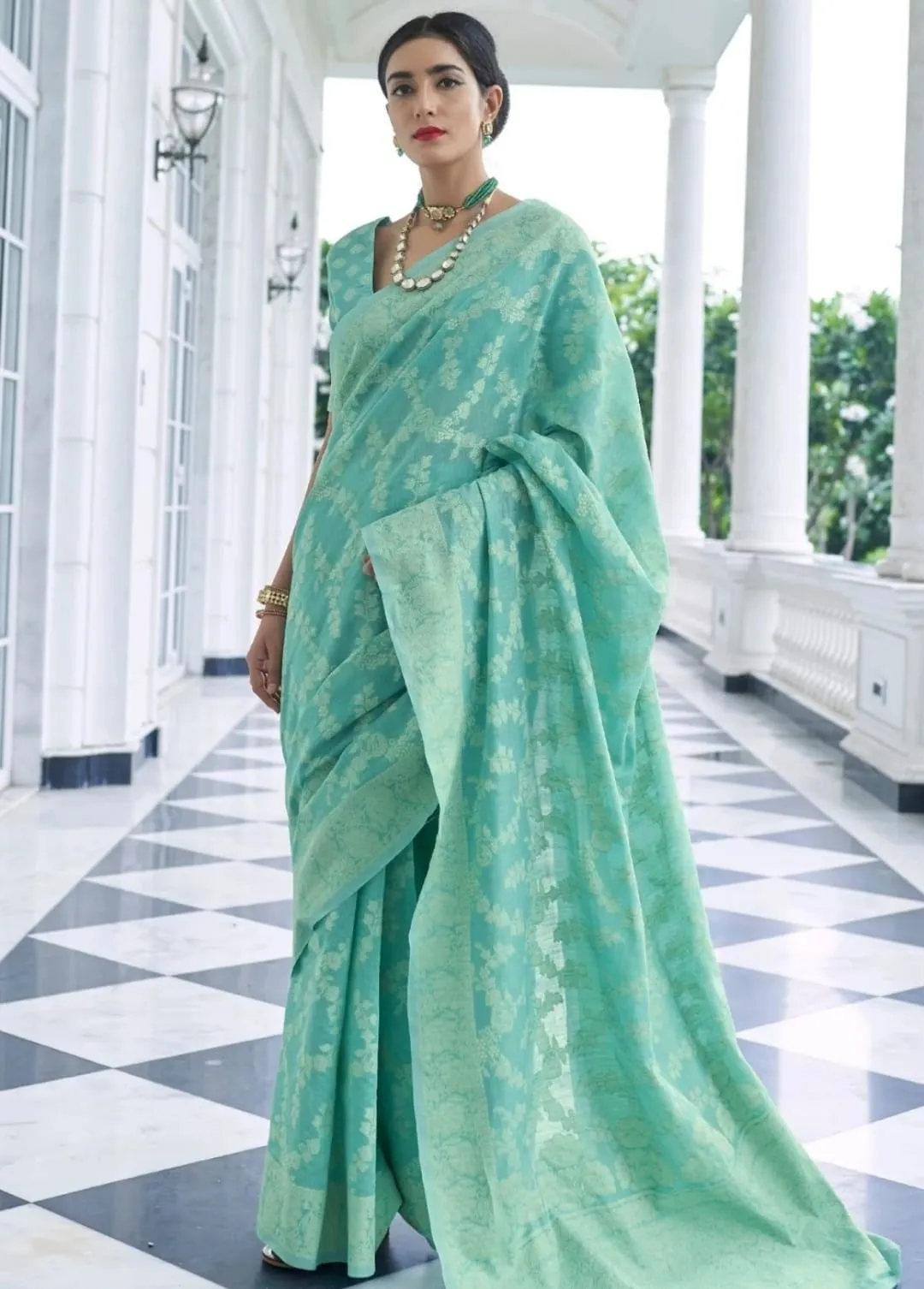Banarasi Cotton Chikankari Weaving Saree