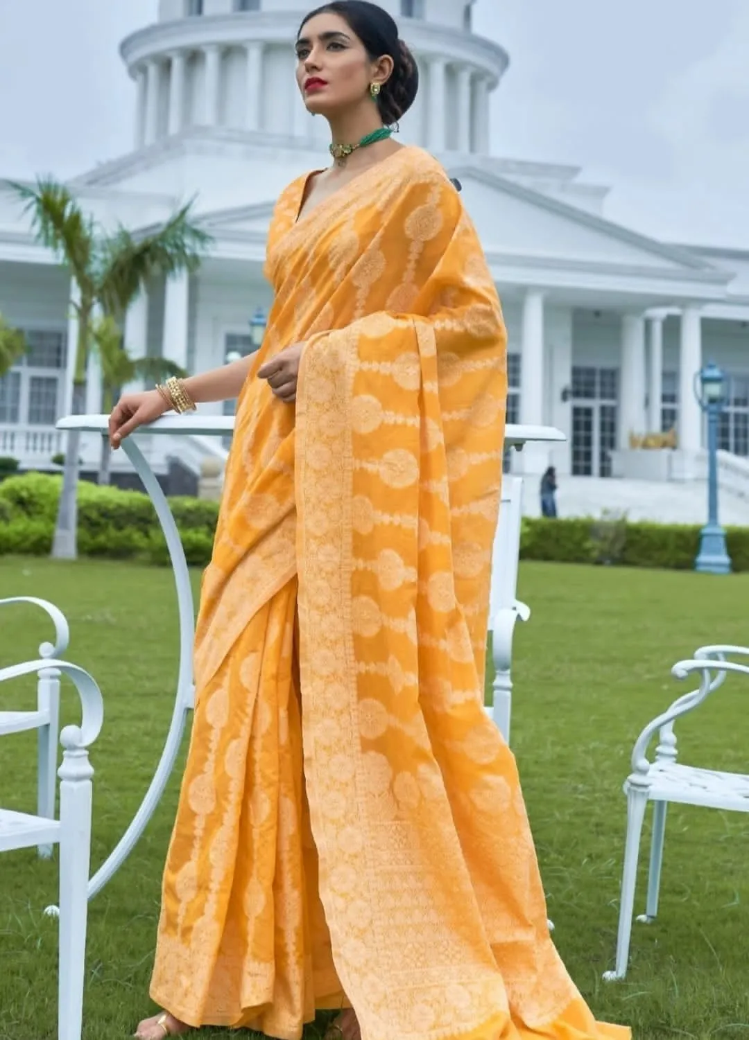 Banarasi Cotton Chikankari Weaving Saree