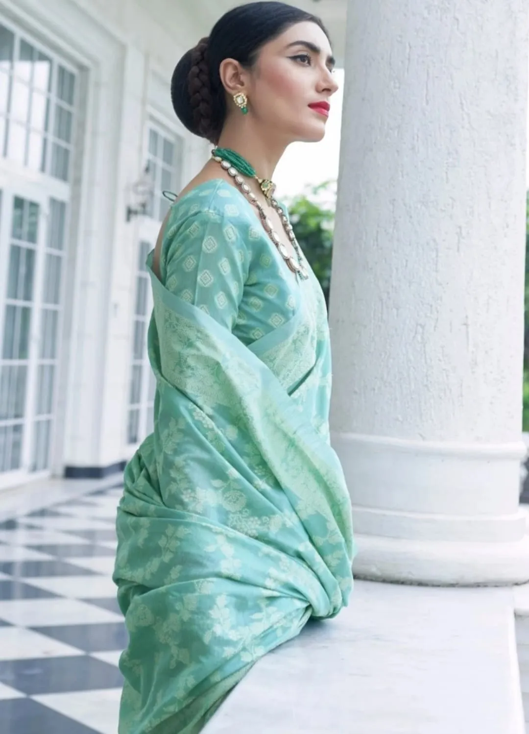 Banarasi Cotton Chikankari Weaving Saree