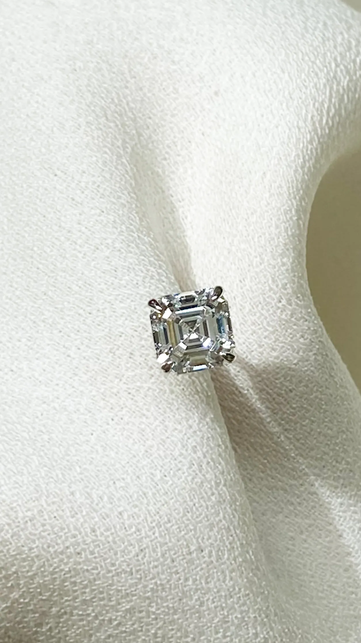 Charlie Asscher Studs 9K White Gold