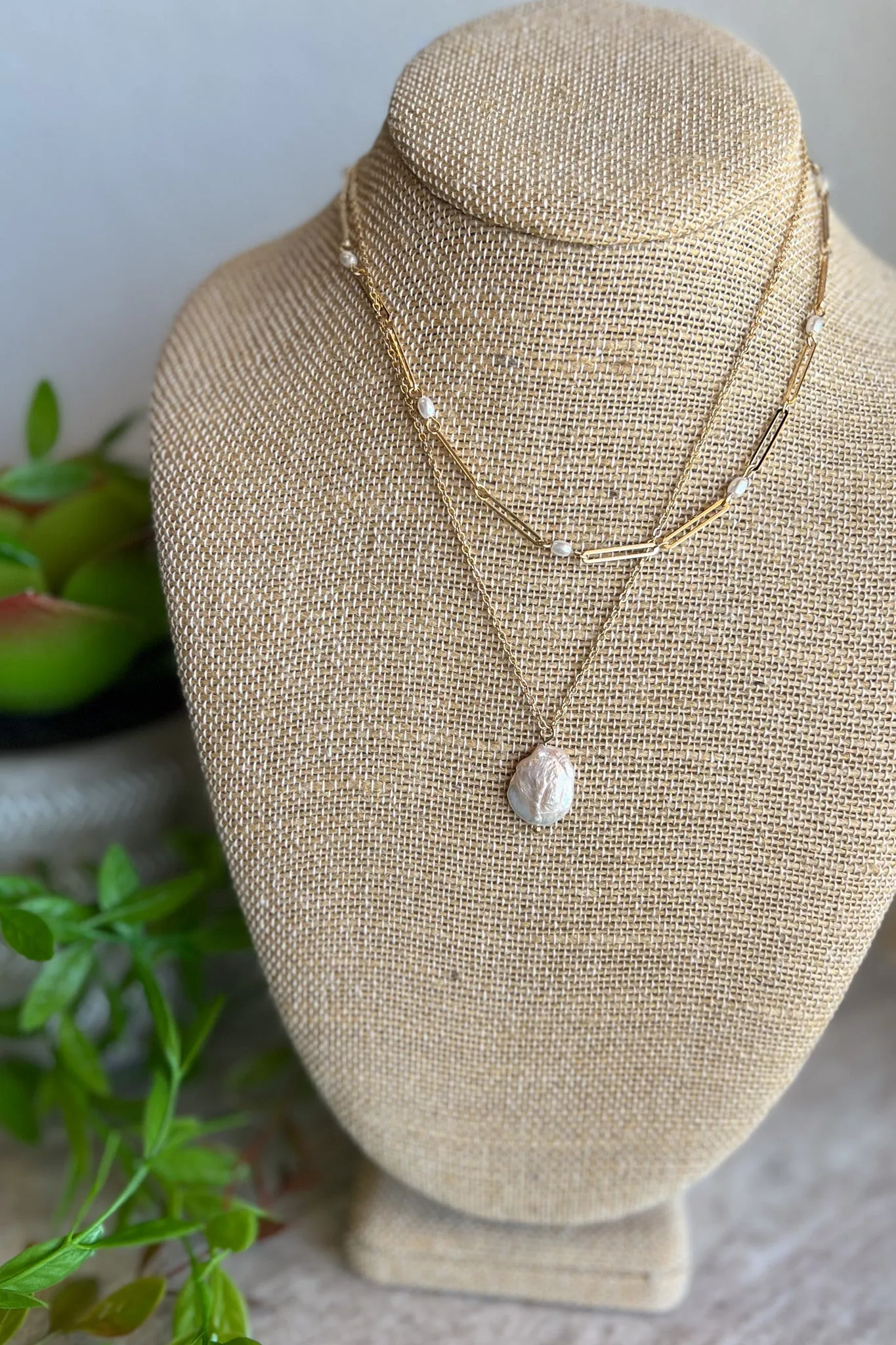Coastal Cruise Necklace