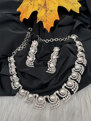 Elegant Shell Pearl Color Necklace