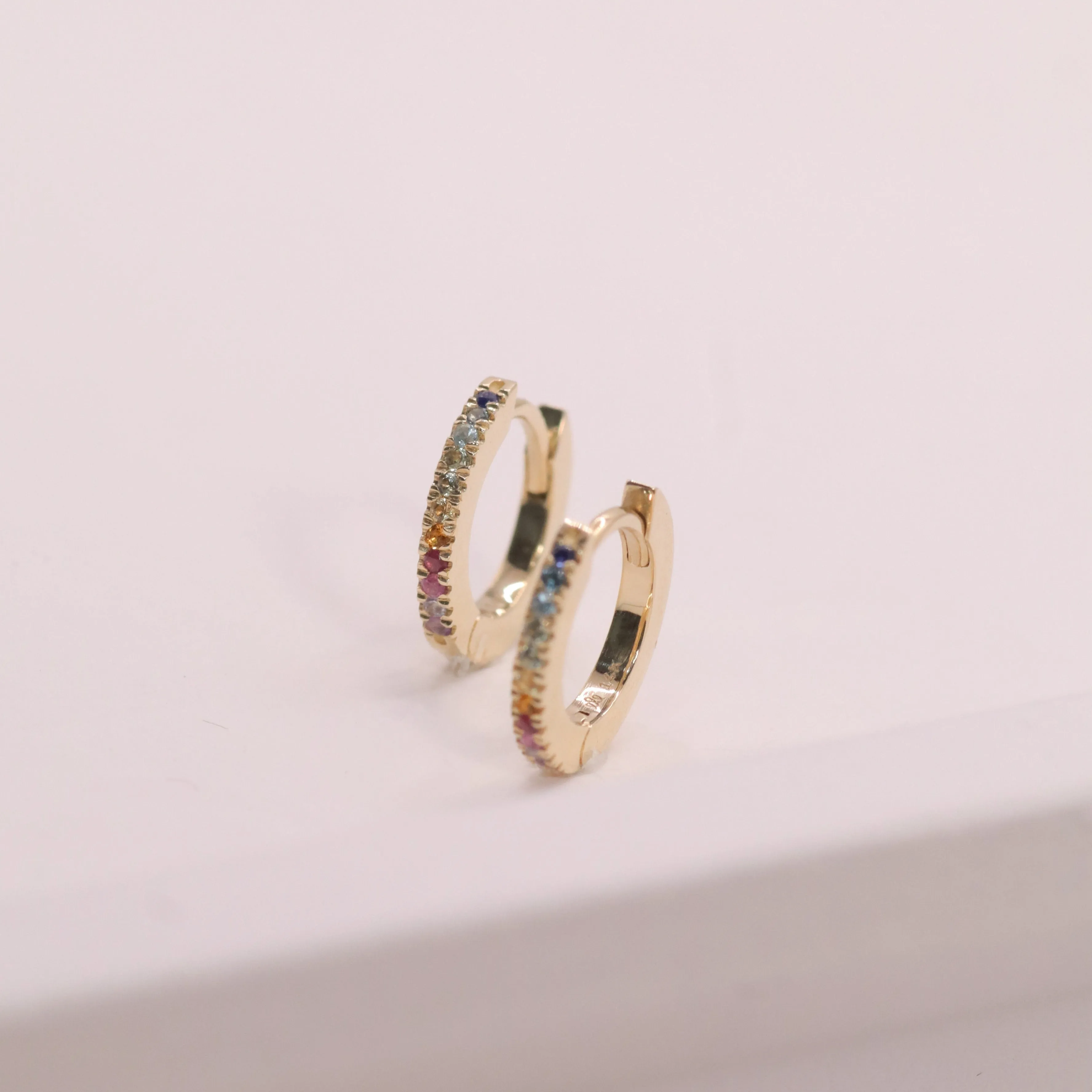 Khloé Medium Hoop Gold Earring rainbow