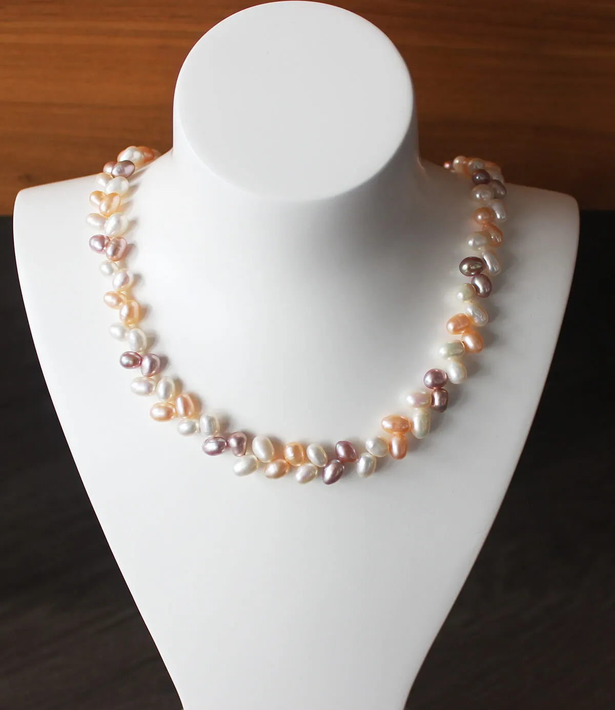 Leaf Multicolour Pearl Necklace