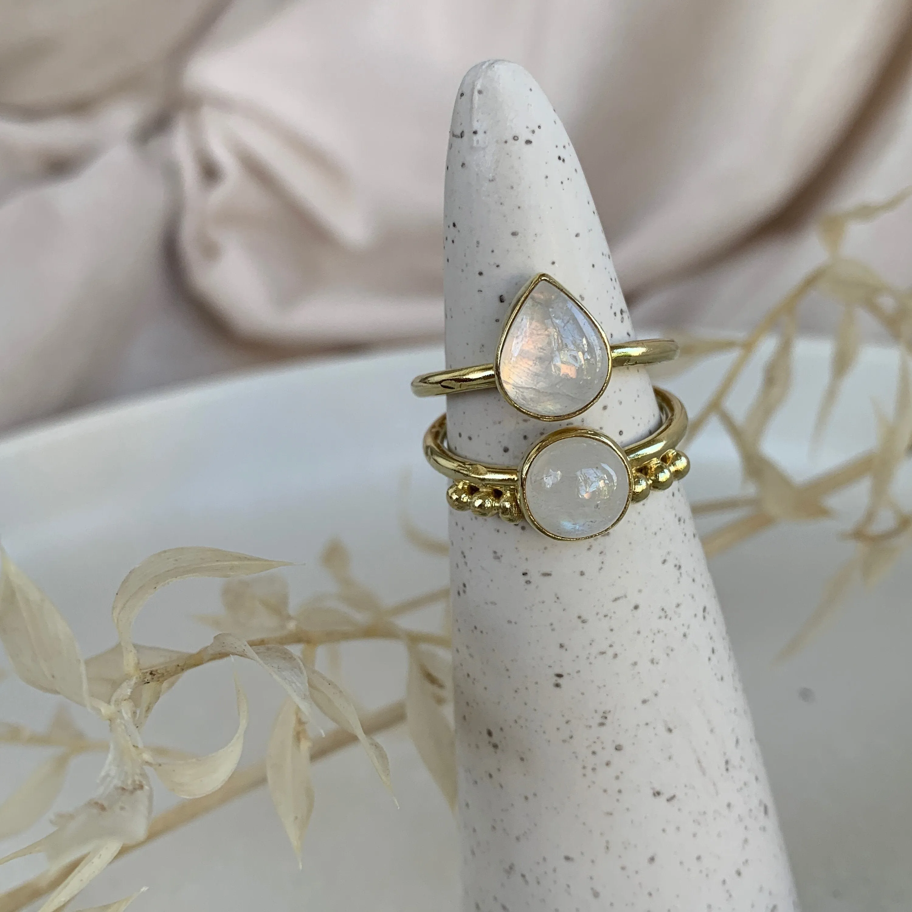 Lucia 14K Gold Rainbow Moonstone