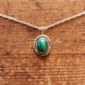 Navajo Petit Malachite Pendant