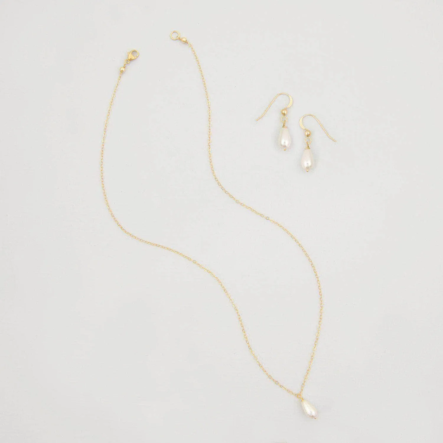 Pearl drop wedding necklace and earring set - 'Hermie'