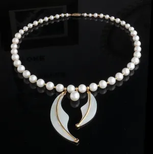 Pearl Wave Necklace - Grade A Pearls in 18k solid gold