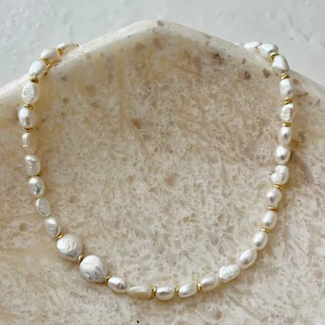 Titi Pearl Necklace